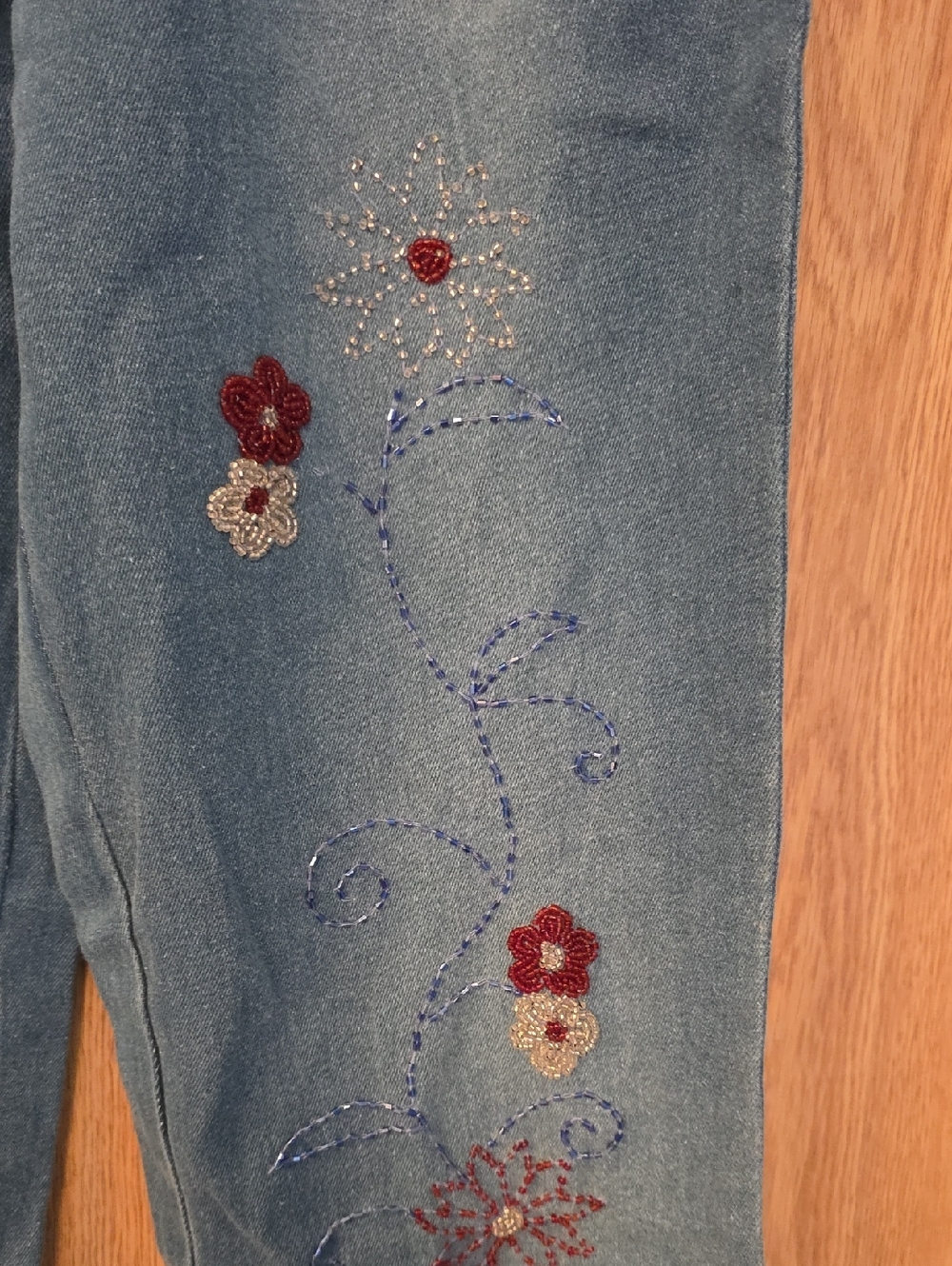 J. Marco Embellished Blue Denim Jeans with Floral Beading - Picture 2 of 4